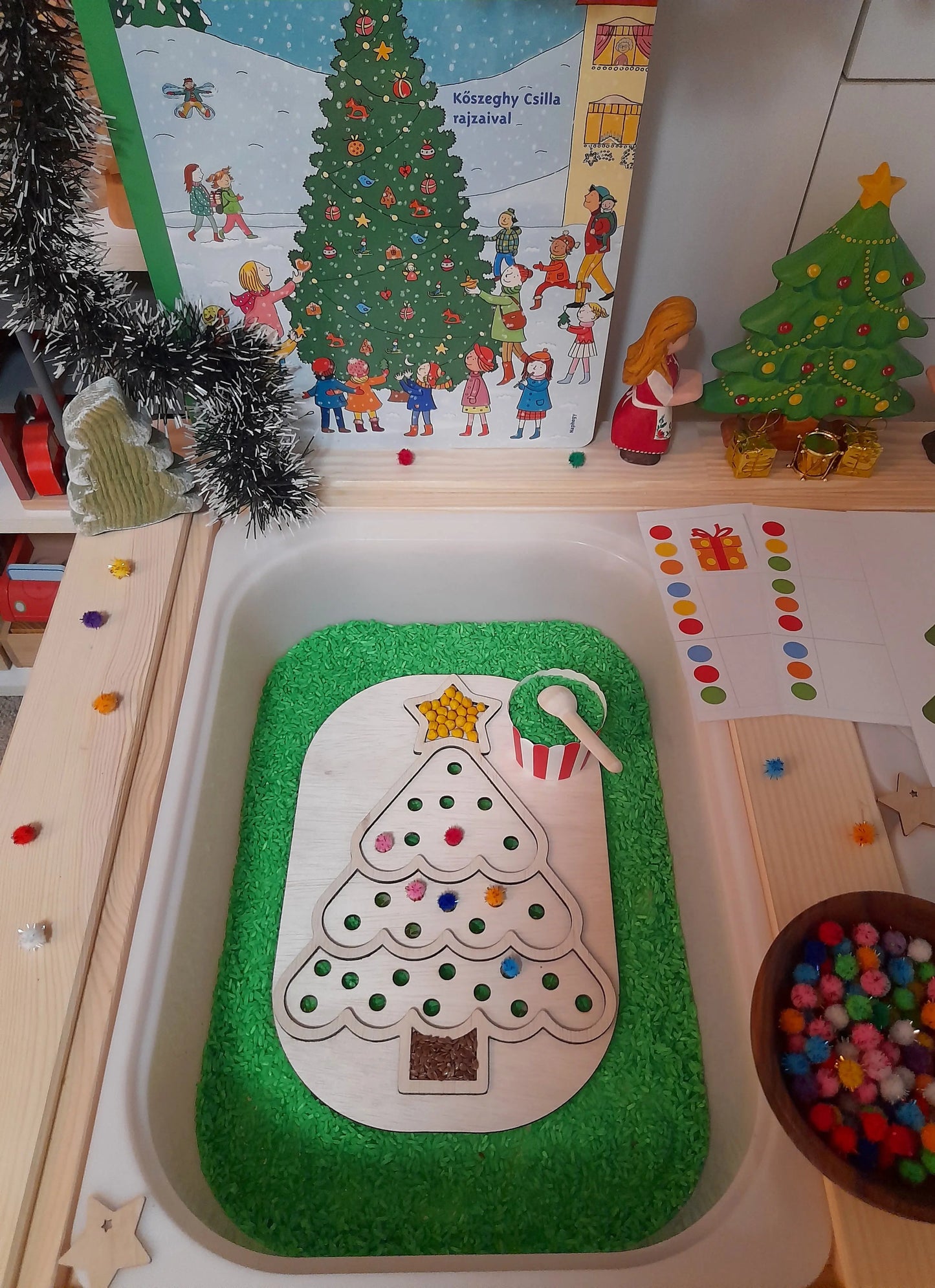 Flisat Insert kreatív tábla - Karácsonyfa színes pom-pom válogatással