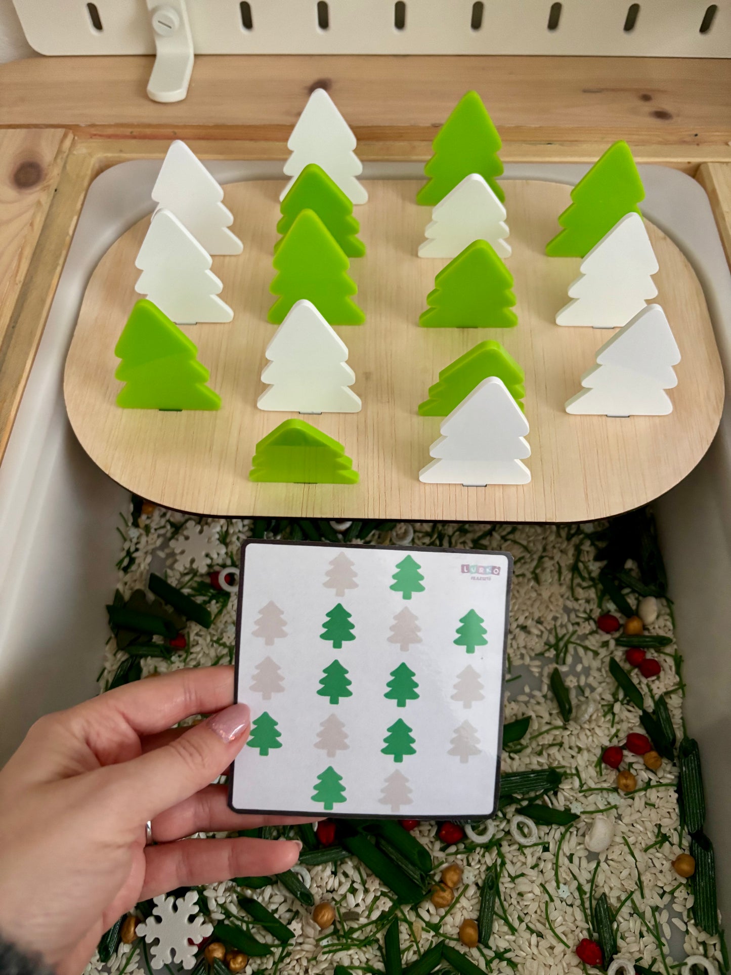 Fenyőerdő nyílt végű játékelemek