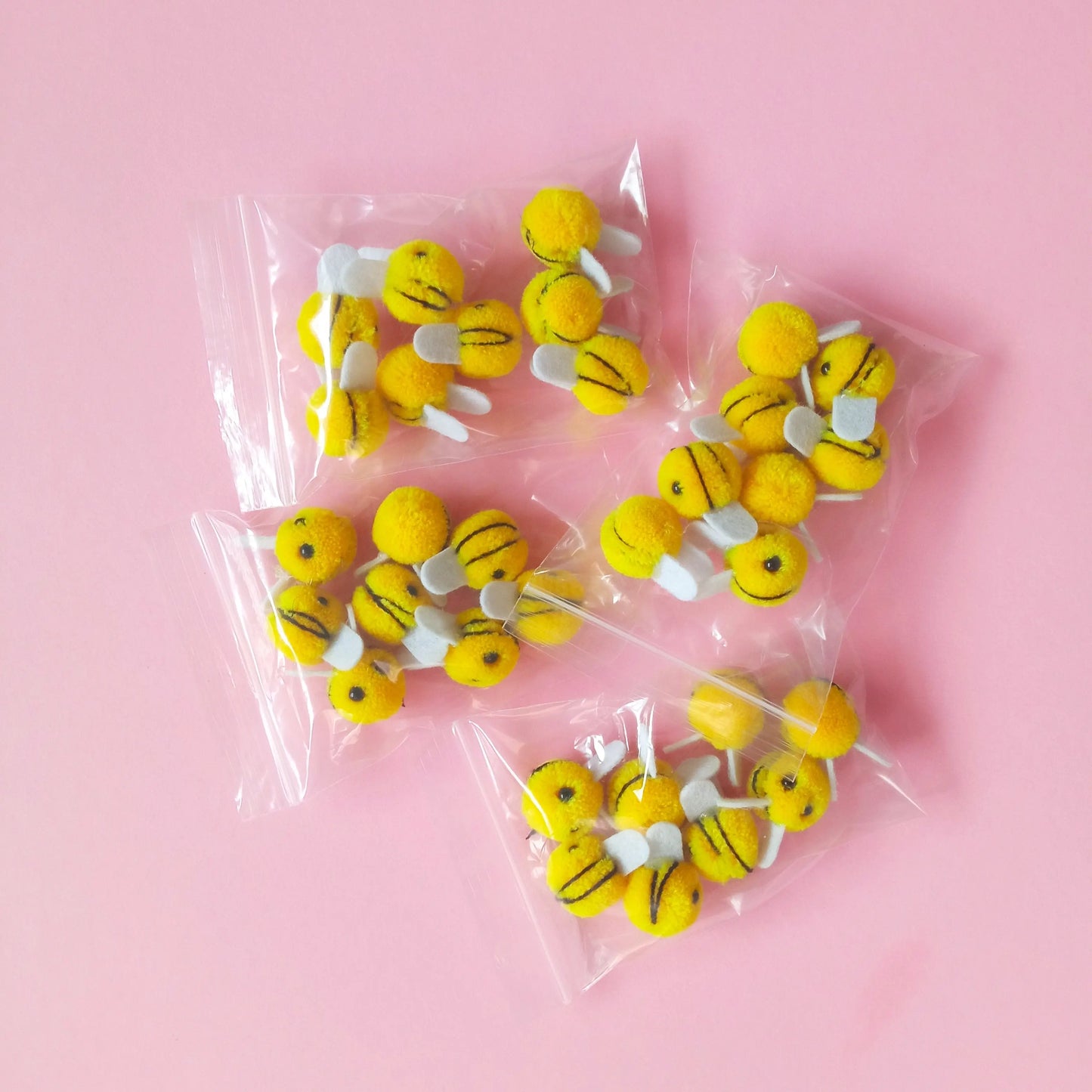 Pom-pom méhecskék (8db) Borbolya