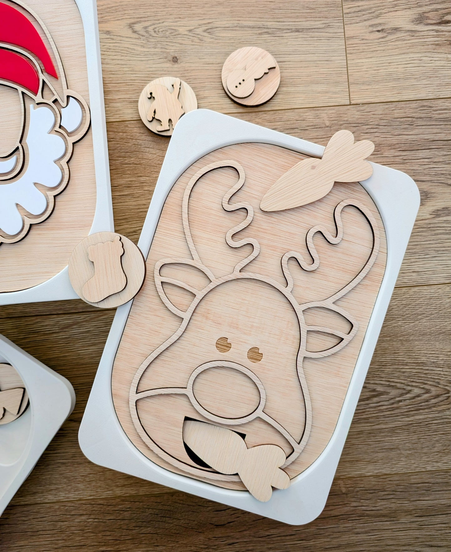 🎅🦌 Karácsonyi kreatív tábla szett – Mikulás és Rénszarvas