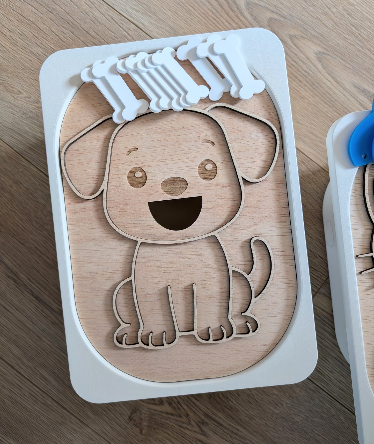 Flisat Insert kreatív fejlesztő tábla - Etesd meg a kutyust szett