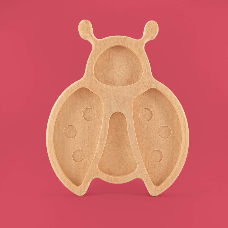 Ladybug shaped wooden plate to BLW feeding