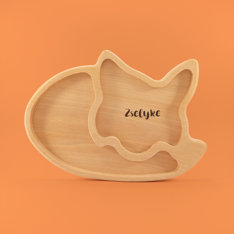 Fox shaped wooden plate to BLW feeding