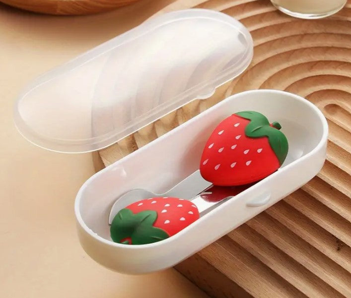 Training cutlery set for young children - Strawberry