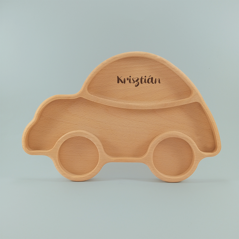 Car shaped wooden plate to BLW feeding
