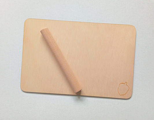 Plasticine board with rolling pin (Makk)